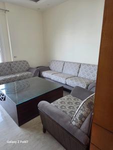 Bedroom Image of 3530 Sq.ft 5 BHK Apartment / Flat for rent in Prateek Edifice, Sector 107 Noida for Rs. 300000