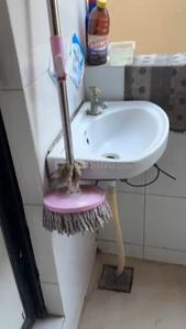 Bathroom Image of 580 Sq.ft 1 BHK Builder Floor for rent in Ghodasar Ahmedabad for Rs. 10000