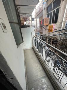 Balcony Image of 400 Sq.ft 2 BHK Builder Floor for sale in Shalimar Bagh New Delhi for Rs. 3000000
