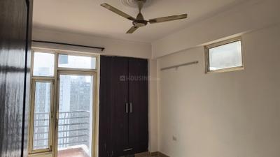 Bedroom Image of 1349 Sq.ft 3 BHK Apartment / Flat for rent in Gardenia Glory, Sector 46 Noida for Rs. 36000
