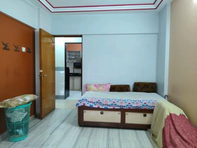 Bedroom Image of 810 Sq.ft 2 BHK Apartment / Flat for sale in Vile Parle East Mumbai for Rs. 33000000