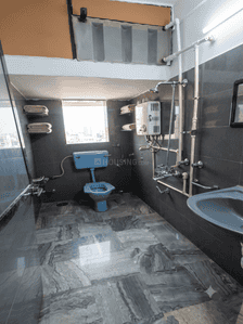 Bathroom Image of 840 Sq.ft 2 BHK Apartment / Flat for rent in Kandivali West Mumbai for Rs. 49000
