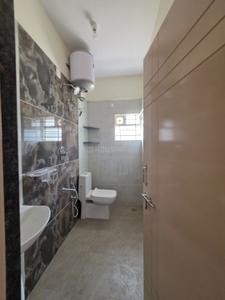 Bathroom Image of 950 Sq.ft 2 BHK Builder Floor for rent in Singasandra Bengaluru for Rs. 30000