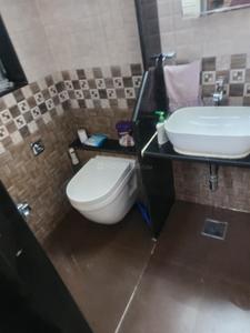 Bathroom Image of 580 Sq.ft 1 BHK Apartment / Flat for rent in Andheri East Mumbai for Rs. 47000