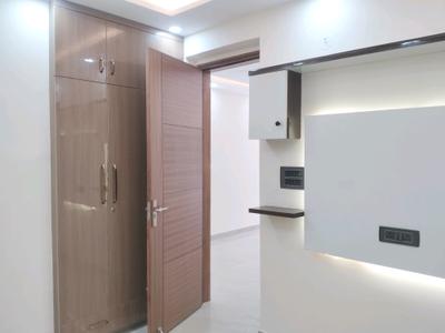 Bedroom Image of 1150 Sq.ft 3 BHK Apartment / Flat for sale in Vikaspuri New Delhi for Rs. 15000000