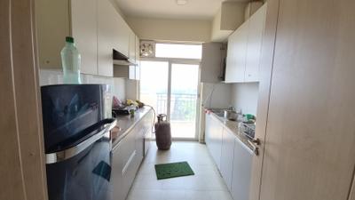 Kitchen Image of 1700 Sq.ft 3 BHK Apartment / Flat for rent in DLF Express Greens, Manesar Gurgaon for Rs. 38000