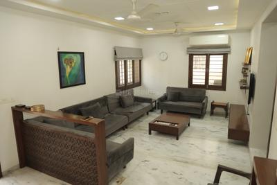 Hall Image of 5350 Sq.ft 5 BHK Independent House for sale in Manjalpur Vadodara for Rs. 32500000