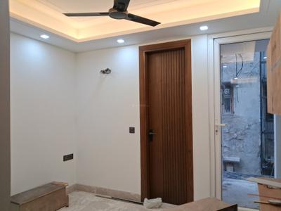 Bedroom Image of 1350 Sq.ft 3 BHK Builder Floor for sale in Paschim Vihar New Delhi for Rs. 27500000