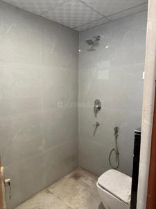 Bathroom Image of 1450 Sq.ft 3 BHK Apartment / Flat for sale in Capital Metro Height, Sector 72 Noida for Rs. 5299999