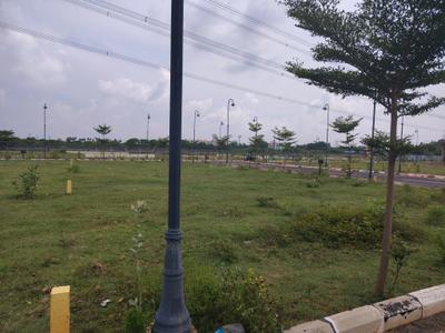 Image of 1600 Sq.ft Residential Plot / Land for sale in DLF Parc Estate, Siruseri, Chennai for Rs. 6080000