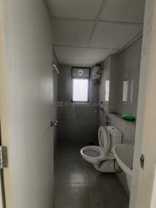 Image of 820 Sq.ft 3 BHK Apartment / Flat for rent in Runwal Gardens, Dombivli East, Thane for Rs. 22000