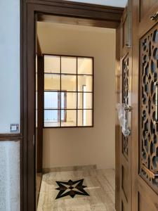 Main Entrance Image of 1550 Sq.ft 3 BHK Apartment / Flat for sale in Nungambakkam Chennai for Rs. 27500000