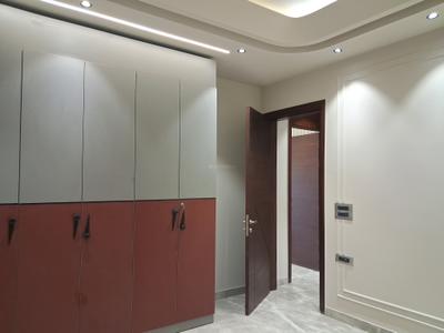Bedroom Image of 2250 Sq.ft 4 BHK Builder Floor for sale in New Builder Floors, Paschim Vihar New Delhi for Rs. 45000000
