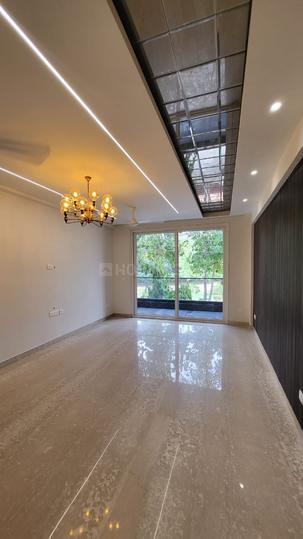 Sector 25, DLF Phase 2 Main Image 1