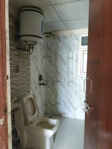 Common Bathroom Image of 1180 Sq.ft 2.5 BHK Apartment / Flat for sale in Amrapali Silicon City, Sector 76 Noida for Rs. 11500000