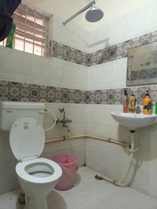 Common Bathroom Image of 715 Sq.ft 1 BHK Apartment / Flat for rent in Hebbal Bengaluru for Rs. 21000