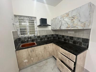 Kitchen Image of 900 Sq.ft 1 BHK Apartment / Flat for rent in Halasuru Bengaluru for Rs. 30000