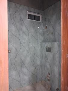 Common Bathroom Image of 1000 Sq.ft 2 BHK Apartment / Flat for sale in Sector 72 Noida for Rs. 4100054