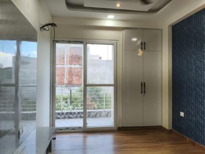 Bedroom Image of 1450 Sq.ft 4 BHK Apartment / Flat for sale in Chipiyana Buzurg Ghaziabad for Rs. 8102400