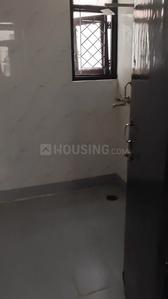 Bathroom Image of 949 Sq.ft 2 BHK Apartment / Flat for sale in Himalaya Tanishq, Morta, Moti Ghaziabad for Rs. 6000000