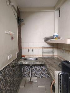 Kitchen Image of 450 Sq.ft 1 BHK Builder Floor for rent in Mayur Vihar Phase 1 New Delhi for Rs. 15000