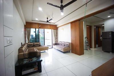 Hall Image of 1530 Sq.ft 2 BHK Apartment / Flat for sale in Nana Chiloda Ahmedabad for Rs. 8000000