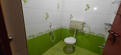 Bathroom Image of 1600 Sq.ft 3 BHK Builder Floor for rent in Kalyan Nagar Bengaluru for Rs. 30000