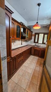 Kitchen Image of 1850 Sq.ft 3 BHK Duplex for sale in Swaraj Homes Pocket H Market Sarita Vihar RWA, Sarita Vihar New Delhi for Rs. 32400000