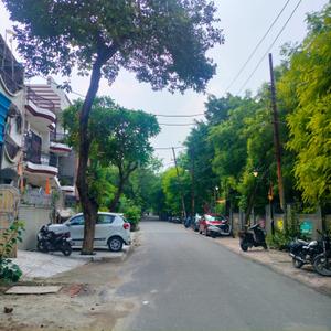 Image of 162 Sq.ft Residential Plot / Land for sale in Sector 33, Noida for Rs. 47500000