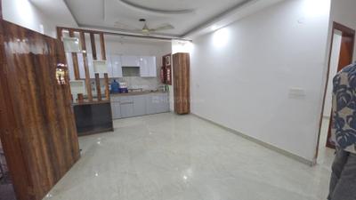Living Room Image of 915 Sq.ft 3 BHK Builder Floor for rent in Sector 15 Dwarka New Delhi for Rs. 25500