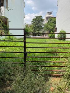 Image of 300 Sq.ft Residential Plot / Land for sale in Sushant Lok Phase 1, Gurgaon for Rs. 125000000