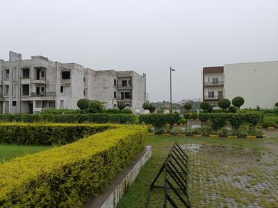 Image of 100 Sq.ft Residential Plot / Land for sale in Supertech Golf Country, Yeida, Greater Noida for Rs. 7000000