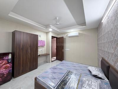 1 RK Independent Builder Floor