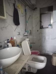 Bathroom Image of 1200 Sq.ft 3 BHK Apartment / Flat for sale in Dadar East Mumbai for Rs. 45000000