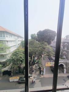 Balcony Image of 600 Sq.ft 1 BHK Apartment / Flat for rent in Colaba Mumbai for Rs. 80001