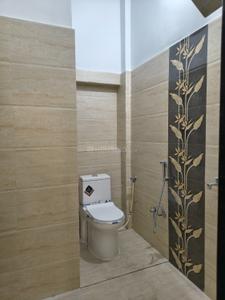 Bathroom Image of 1200 Sq.ft 3 BHK Apartment / Flat for rent in Mangla Bilaspur for Rs. 15000