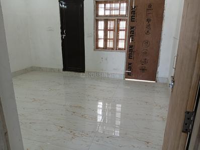 Bedroom Image of 600 Sq.ft 2 BHK Independent House for rent in Shreya Life Style Residency, Rajajipuram Lucknow for Rs. 7000