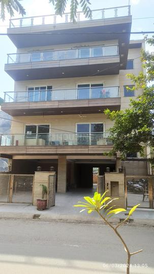 Image of 12000 Sq.ft 10 BHK Independent House for sale in Sector 41, Gurgaon for Rs. 110000000