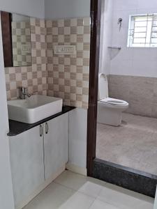 Bathroom Image of 1200 Sq.ft 2 BHK Apartment / Flat for rent in JP Nagar Bengaluru for Rs. 32000