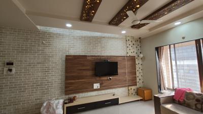 Living Room Image of 1100 Sq.ft 2 BHK Apartment / Flat for rent in Naiknavare Sylvan Heights, Aundh Pune for Rs. 50000