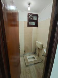 Bathroom Image of 850 Sq.ft 3 BHK Apartment / Flat for sale in Khanpur New Delhi for Rs. 3800000