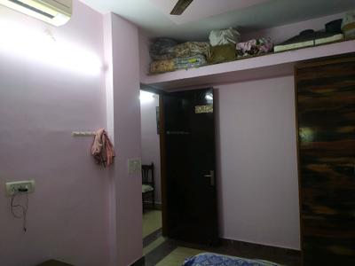 Bedroom Image of 1100 Sq.ft 3 BHK Builder Floor for sale in Hari Nagar New Delhi for Rs. 9000000