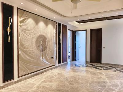 Dining Area Image of 2450 Sq.ft 4 BHK Builder Floor for sale in Paramount Luxury Floor Malibu Town, Sector 47 Gurgaon for Rs. 37500000