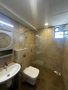 Image of 580 Sq.ft 1 BHK Apartment / Flat for rent in Vyttila, Kochi for Rs. 35000