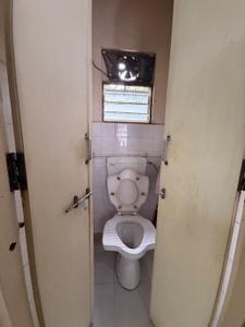 Bathroom Image of 600 Sq.ft 1 BHK Apartment / Flat for rent in Kothrud Pune for Rs. 25000
