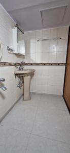 Kitchen Image of 550 Sq.ft 1 BHK Apartment / Flat for rent in Dadar West Mumbai for Rs. 80000