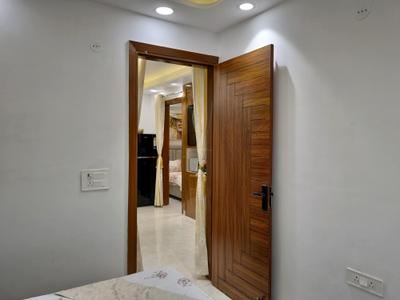 Bedroom Image of 810 Sq.ft 3 BHK Apartment / Flat for sale in Dwarka Mor New Delhi for Rs. 5500000
