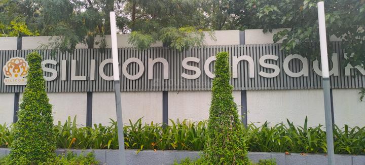 Silicon Sansaara Main Image 1