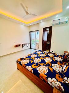Bedroom Image of 1810 Sq.ft 2 BHK Builder Floor for rent in HUDA Plot Sector 38, Sector 38 Gurgaon for Rs. 52000