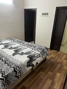 Bedroom Image of 880 Sq.ft 3 BHK Independent House for rent in Paschim Vihar New Delhi for Rs. 28000